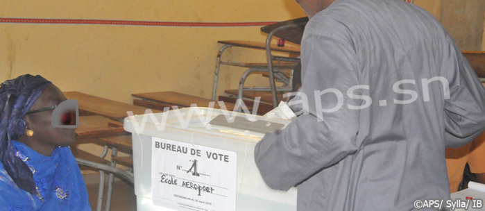 97 militaires et paramilitaires ont voté au premier jour du scrutin 97 militaires et paramilitaires ont voté au premier jour du scrutin