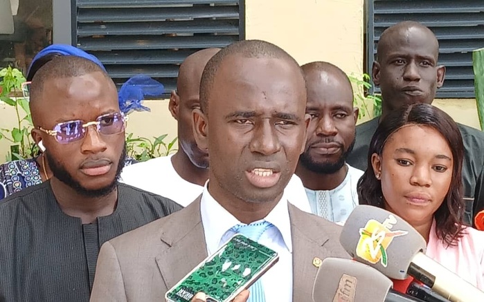 Diafara Boubacar Sakho : "Le Sénégal est dans le gouffre" Diafara Boubacar Sakho : "Le Sénégal est dans le gouffre"