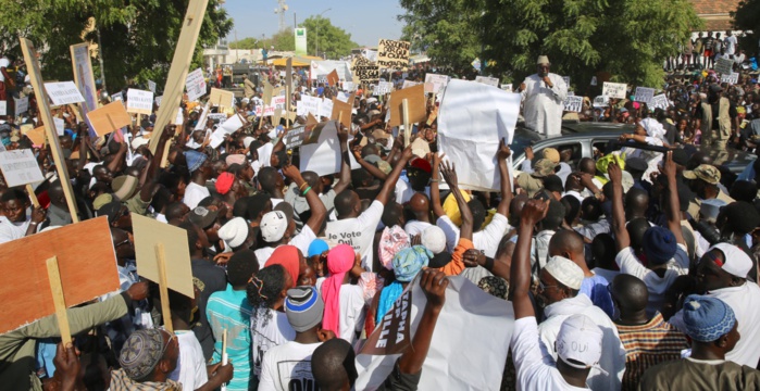 Tournée de Macky Sall à Louga et dans les localités de N'gaye Mékhé, Sagatta et Guéoul Tournée de Macky Sall à Louga et dans les localités de N'gaye Mékhé, Sagatta et Guéoul