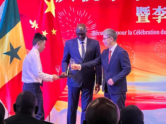 Diplomatie – 76ᵉ Anniversaire de la Fondation de la Chine : Le ministre Birame Diop salue les « projets d’infrastructures financés par la Chine, d’une importance capitale »
