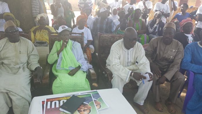 DIARRERRE : La mairesse Thérèse Faye Diouf à fond dans la campagne pour un OUI massif