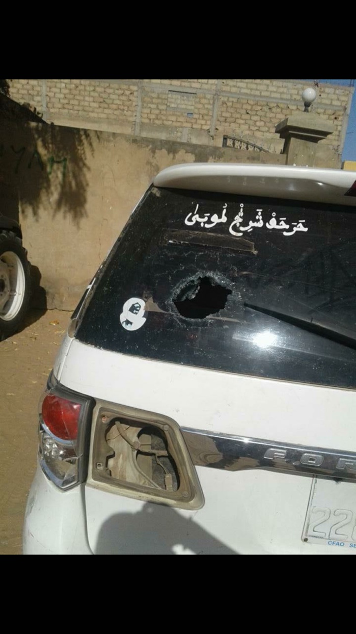 DERNIÈRE MINUTE/TOUBA : Sa voiture caillassée, Cissé Lo dégaine son pistolet et tire...