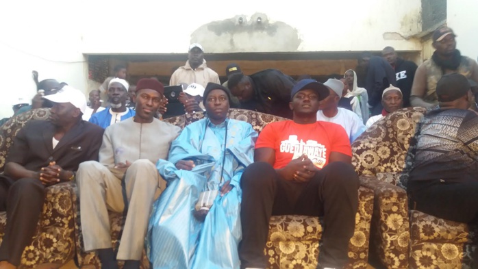 RÉFÉRENDUM : Pape Maël Diop, DG des Ads décroche le OUI du lutteur Balla Gaye II (IMAGES) RÉFÉRENDUM : Pape Maël Diop, DG des Ads décroche le OUI du lutteur Balla Gaye II (IMAGES)