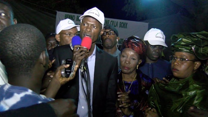 Meeting de Pikine Ci La Bokk : Thierno Bâ ouvre le boulevard pour le triomphe du Oui à Pikine Meeting de Pikine Ci La Bokk : Thierno Bâ ouvre le boulevard pour le triomphe du Oui à Pikine