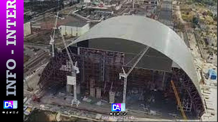 Electricité coupée à Tchernobyl: Zelensky accuse la Russie d'être une "menace mondiale"