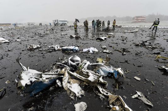 Le crash d’un Boeing de FlyDubai dans le sud de la Russie fait 62 morts