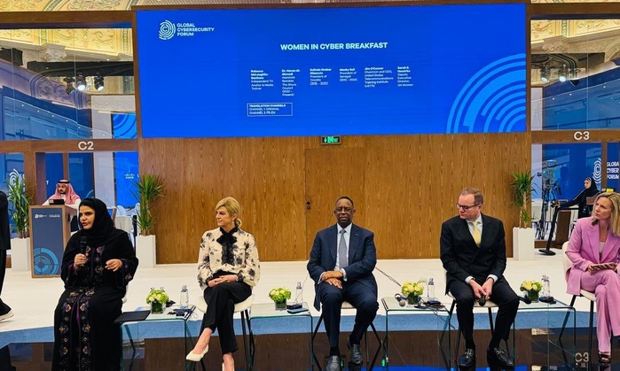 Autonomisation des femmes dans la cybersécurité : le plaidoyer de Macky Sall au forum de Riyad
