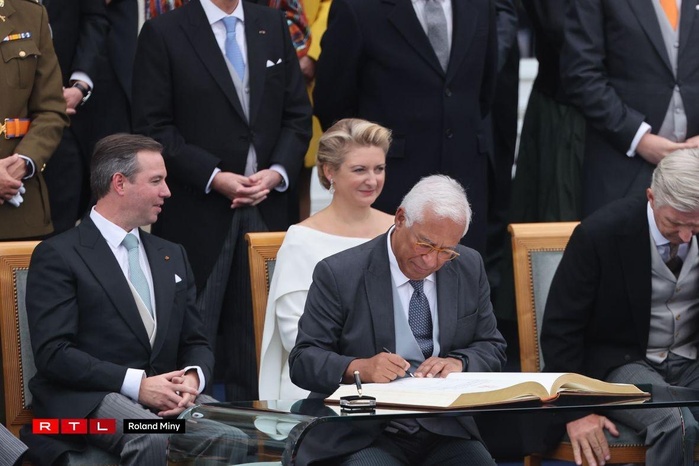 Trounweissel ou Changement de Trône : l’Ambassade du Luxembourg au Sénégal célèbre l’avènement de Son Altesse Royale le Grand-Duc Guillaume Trounweissel ou Changement de Trône : l’Ambassade du Luxembourg au Sénégal célèbre l’avènement de Son Altesse Royale le Grand-Duc Guillaume