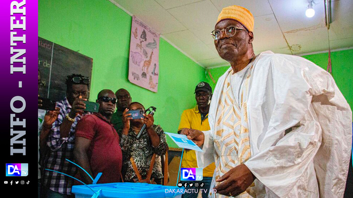Cameroun: le candidat d'opposition Issa Tchiroma Bakary revendique sa victoire à la présidentielle Cameroun: le candidat d'opposition Issa Tchiroma Bakary revendique sa victoire à la présidentielle