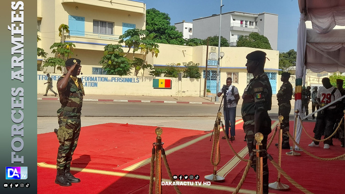Thiès : Le nouveau commandant de la zone militaire n°7, le colonel El Hadj Oumar Faye officiellement installé Thiès : Le nouveau commandant de la zone militaire n°7, le colonel El Hadj Oumar Faye officiellement installé