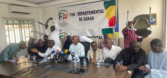 Le FDR annonce une marche pacifique le 31 octobre, pour dénoncer la “politique antinationale” du pouvoir en place Le FDR annonce une marche pacifique le 31 octobre, pour dénoncer la “politique antinationale” du pouvoir en place