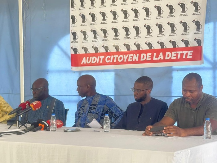 Dette Cachée : Les centrales syndicales et les organisations citoyennes exigent un audit citoyen de la dette Dette Cachée : Les centrales syndicales et les organisations citoyennes exigent un audit citoyen de la dette