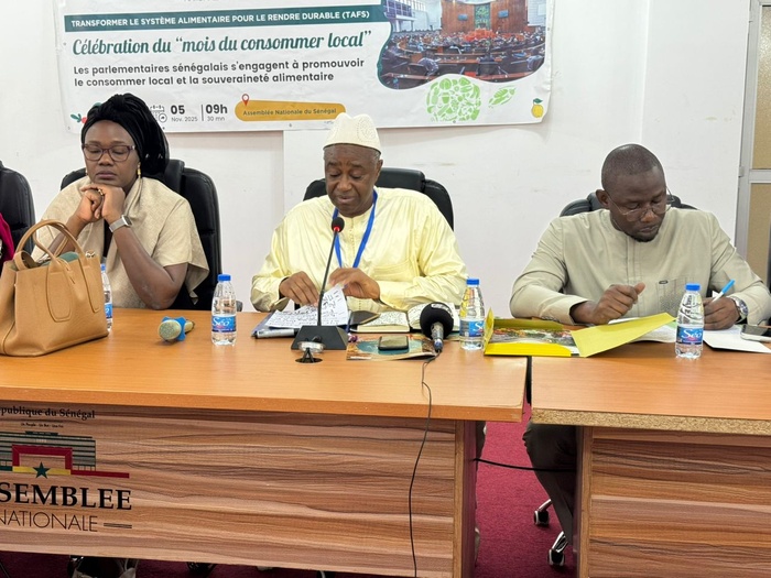 Célébration du mois du consommer local : CICODEV et les parlementaires unis pour la souveraineté alimentaire et le contrôle du système de production et alimentaire Célébration du mois du consommer local : CICODEV et les parlementaires unis pour la souveraineté alimentaire et le contrôle du système de production et alimentaire