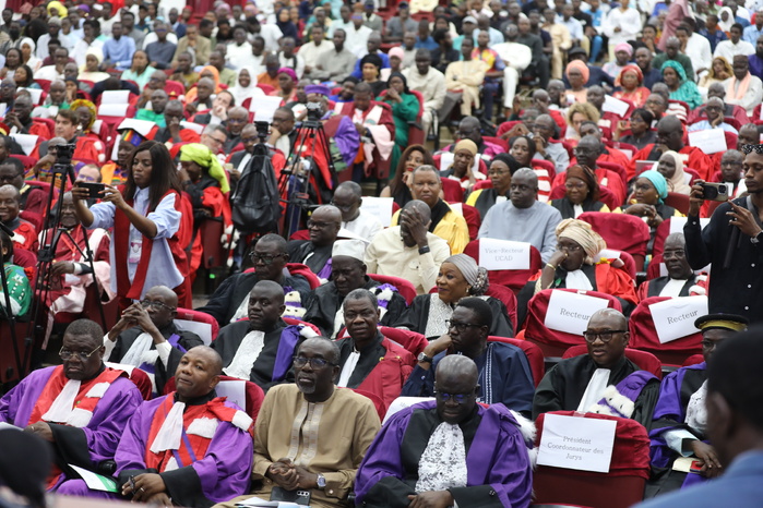 22e Édition du Concours du CAMES : Le Président Bassirou Diomaye Faye félicite les 14 nouveaux Maîtres de Conférences agrégés sénégalais 22e Édition du Concours du CAMES : Le Président Bassirou Diomaye Faye félicite les 14 nouveaux Maîtres de Conférences agrégés sénégalais