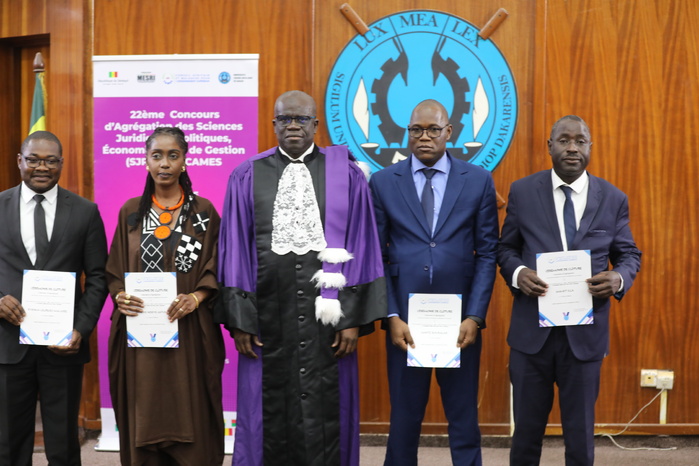 22ème concours d’agrégation du CAMES : 86 lauréats ont été élevés au grade de maître de conférences agrégé en SJPEG du CAMES 22ème concours d’agrégation du CAMES : 86 lauréats ont été élevés au grade de maître de conférences agrégé en SJPEG du CAMES
