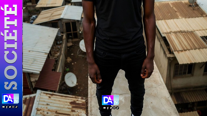 Course-poursuite, chute spectaculaire et hospitalisation : le voleur aux chaussettes reconnaissables chute du toit et finit aux urgences pour échapper au lynchage Course-poursuite, chute spectaculaire et hospitalisation : le voleur aux chaussettes reconnaissables chute du toit et finit aux urgences pour échapper au lynchage