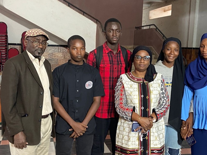 Centenaire du lycée Lamine Gueye : les élèves révèlent la trajectoire exceptionnelle du Dr Mohamed Diop, médecin et légende de la natation