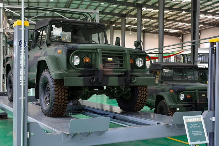 Usine de véhicules militaires : Le président Bassirou Diomaye Faye souligne « une étape majeure vers la souveraineté industrielle du Sénégal »