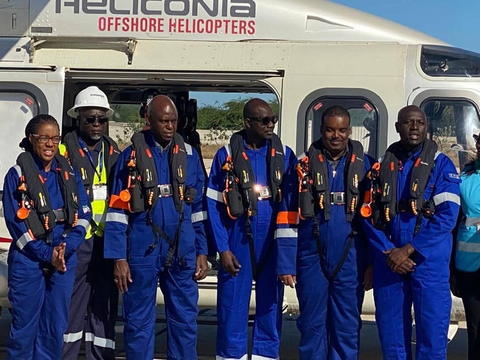 Saint-Louis / Visite sur la plate-forme gazière : le maire Mansour Faye en offshore Saint-Louis / Visite sur la plate-forme gazière : le maire Mansour Faye en offshore