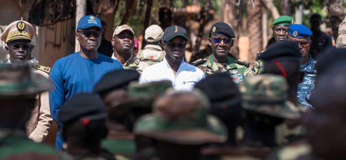 Naufrage de Ngazobil : le message de compassion du président Bassirou Diomaye Faye aux familles endeuillées Naufrage de Ngazobil : le message de compassion du président Bassirou Diomaye Faye aux familles endeuillées