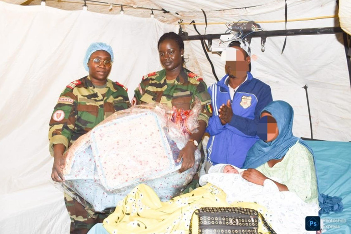 Bébé de l’Année : l’hôpital militaire de campagne de Goudomp enregistre la naissance d’un garçon Bébé de l’Année : l’hôpital militaire de campagne de Goudomp enregistre la naissance d’un garçon