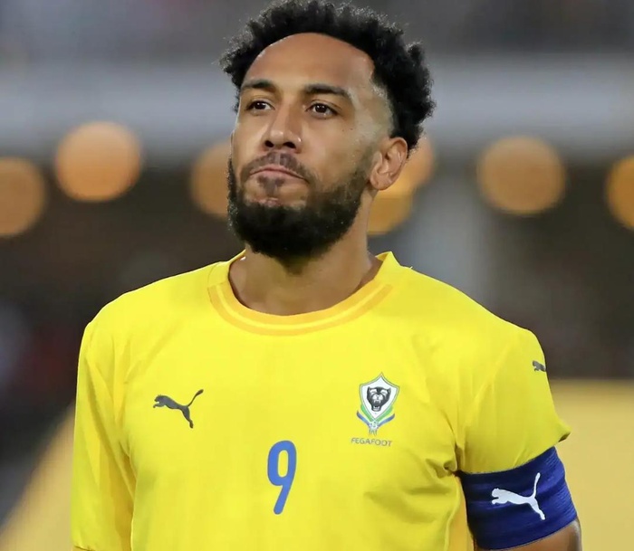 CAN 2025- Le gouvernement Gabonais suspend l’équipe nationale, dissous le staff, écarte Aubameyang et Ecuele Manga, une colére noire chez les anciens joueurs CAN 2025- Le gouvernement Gabonais suspend l’équipe nationale, dissous le staff, écarte Aubameyang et Ecuele Manga, une colére noire chez les anciens joueurs