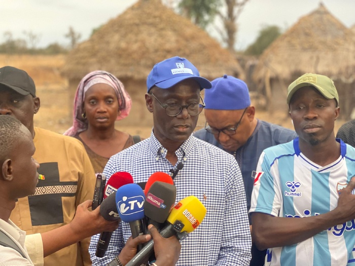 Thierno Alassane Sall accuse El Malick Ndiaye : « Il a voulu cacher l’achat des véhicules aux Sénégalais…le budget ne prévoyait pas cette opération » Thierno Alassane Sall accuse El Malick Ndiaye : « Il a voulu cacher l’achat des véhicules aux Sénégalais…le budget ne prévoyait pas cette opération »