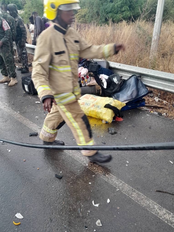 Farafénni : Un grave accident fait 7 morts et plusieurs blessés Farafénni : Un grave accident fait 7 morts et plusieurs blessés
