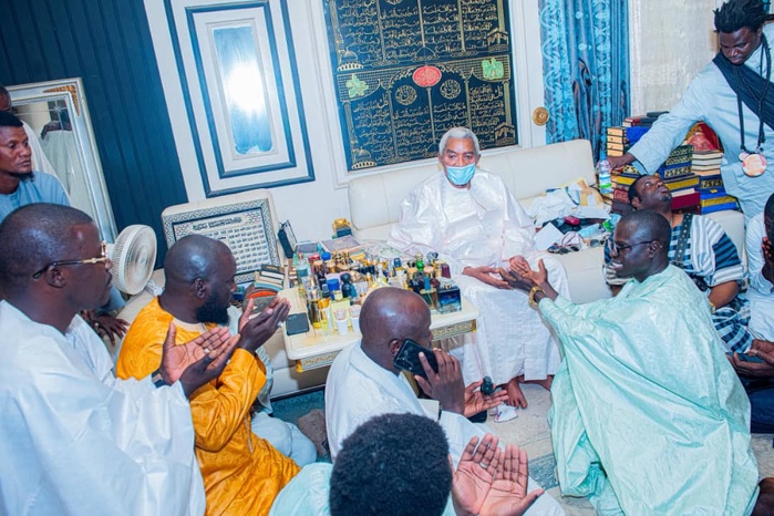 Touba - Magal Kazu Rajab : Ngouda Dieng effectue son ziar auprès des guides religieux Touba - Magal Kazu Rajab : Ngouda Dieng effectue son ziar auprès des guides religieux
