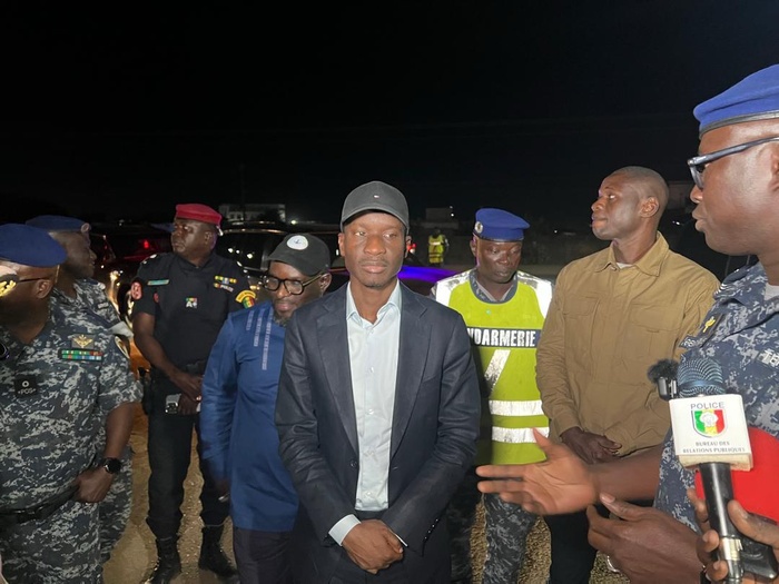 TOUBA- Me Bamba Cissé supervise une vaste opération combinée à Touba et Mbacké et signale que "la tendance sécuritaire est renversée" TOUBA- Me Bamba Cissé supervise une vaste opération combinée à Touba et Mbacké et signale que "la tendance sécuritaire est renversée"