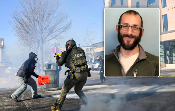 Nouvelles protestations après la mort d'un second Américain tué à Minneapolis par des agents fédéraux Nouvelles protestations après la mort d'un second Américain tué à Minneapolis par des agents fédéraux