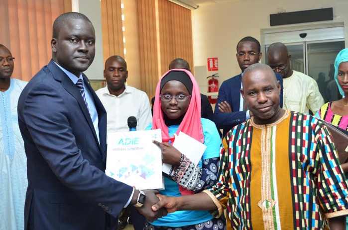Images de la journée portes ouvertes de l'ADIE pour les jeunes lycéennes et collégiennes Images de la journée portes ouvertes de l'ADIE pour les jeunes lycéennes et collégiennes