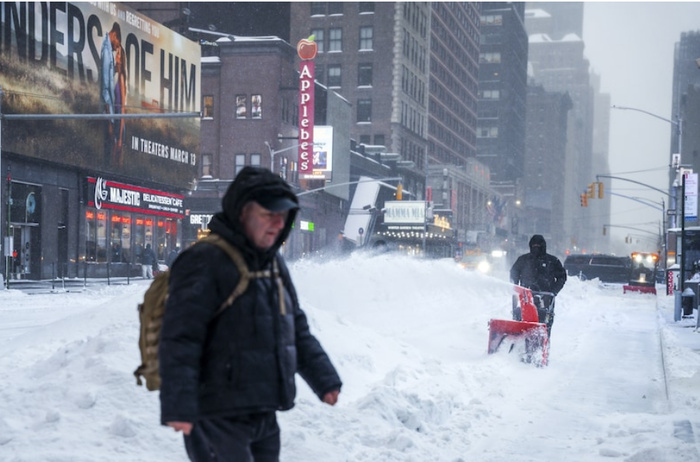 Une tempête hivernale majeure a déjà fait au moins dix morts aux États-Unis Une tempête hivernale majeure a déjà fait au moins dix morts aux États-Unis