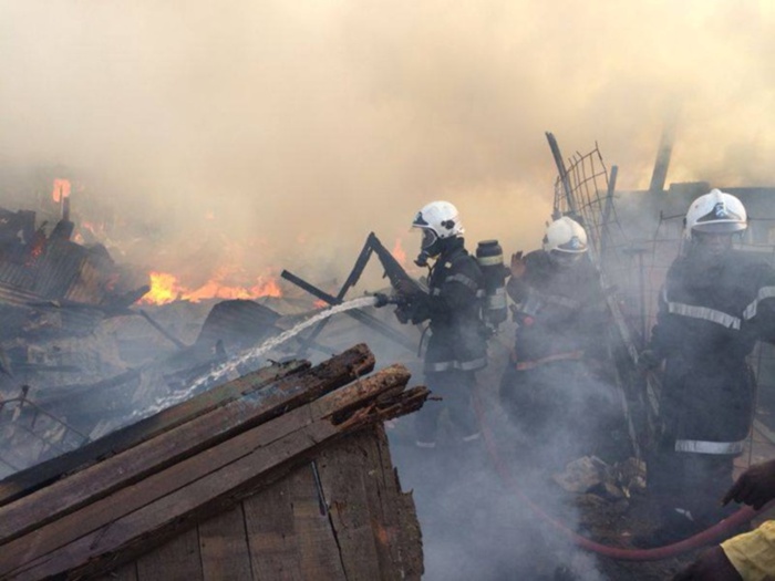 PARC LAMBAYE BOUNTOU PIKINE ENCORE EN FEU : Un incendie ravage plus 20 places d’affaires