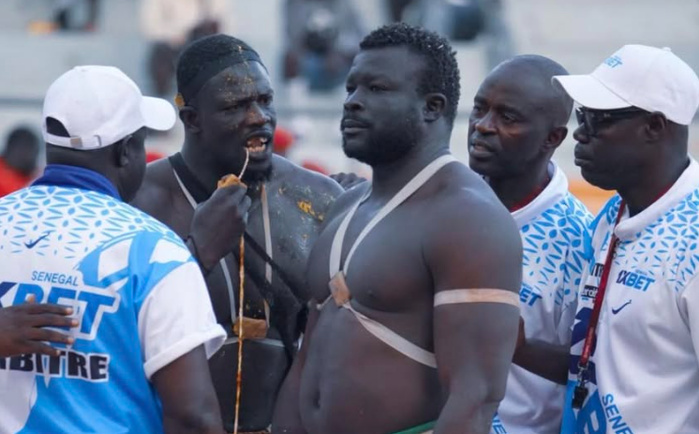 Lutte sénégalaise : la FSL suspend les face-à-face et open-press et sanctionne plusieurs lutteurs après des violences jugées graves