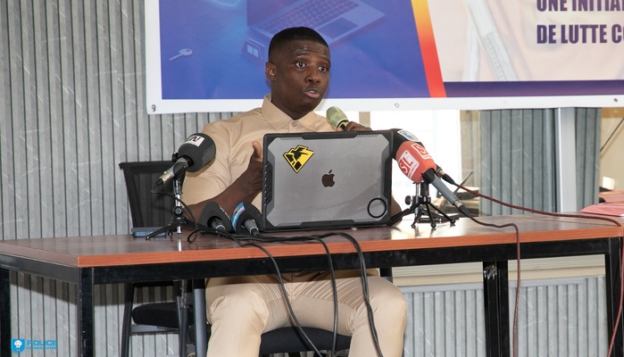 Cybercriminalité et protection des enfants : la Police lance sa plateforme nationale de signalement en ligne Cybercriminalité et protection des enfants : la Police lance sa plateforme nationale de signalement en ligne