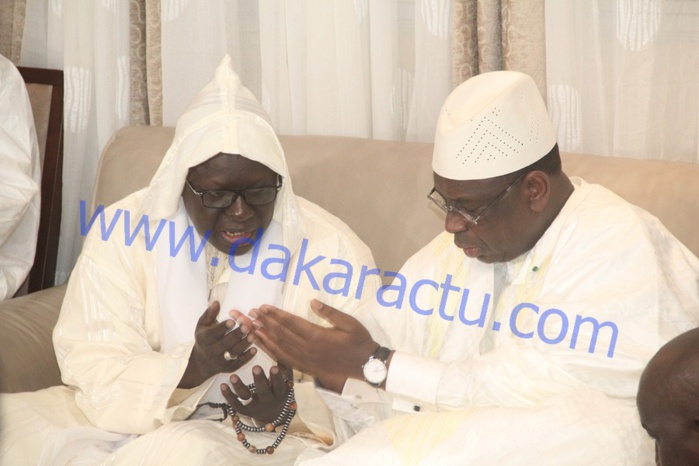 136 ème APPEL DE SEYDINA LIMAMOU LAYE : Les images de la visite du président Macky Sall chez le khalife général des layènes 136 ème APPEL DE SEYDINA LIMAMOU LAYE : Les images de la visite du président Macky Sall chez le khalife général des layènes