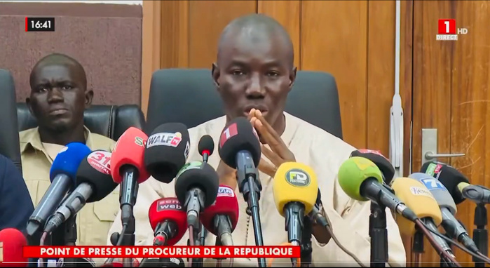 Violences à l'Ucad : le procureur Ibrahima Ndoye annonce des poursuites contre des étudiants et l’ouverture d’une enquête visant des policiers