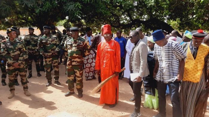Calobone : une coopération civilo-traditionnelle au service de la jeunesse avec l’inauguration de la Bibliothèque Ekaïs Djibalène