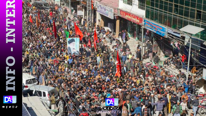 Pakistan: des centaines de manifestants pro-iraniens tentent de prendre d'assaut un consulat américain Pakistan: des centaines de manifestants pro-iraniens tentent de prendre d'assaut un consulat américain
