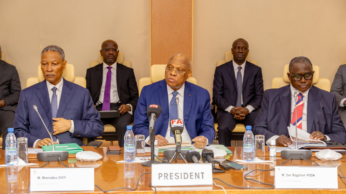 Politique monétaire : La BCEAO abaisse son taux directeur qui passe de 3,25% à 3 % Politique monétaire : La BCEAO abaisse son taux directeur qui passe de 3,25% à 3 %