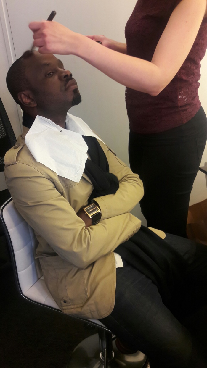 Paris : Baba Hamdy présente son « bébé » sur le plateau de Telesud