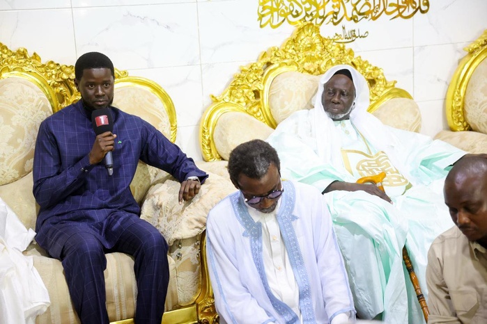 Thiès: Le président Diomaye reçu par le Khalife de Keur Mame El Hadji... Thiès: Le président Diomaye reçu par le Khalife de Keur Mame El Hadji...