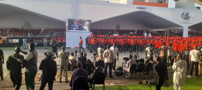 Jour de défilé à Thiès: Mise en place et arrivée des invités, le président attendu vers 09 heures 30mn Jour de défilé à Thiès: Mise en place et arrivée des invités, le président attendu vers 09 heures 30mn