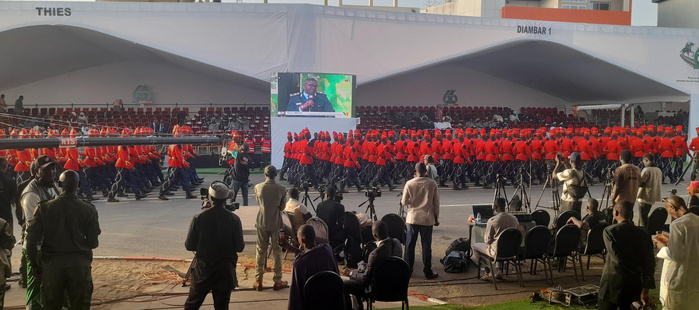 Jour de défilé à Thiès: Mise en place et arrivée des invités, le président attendu vers 09 heures 30mn Jour de défilé à Thiès: Mise en place et arrivée des invités, le président attendu vers 09 heures 30mn