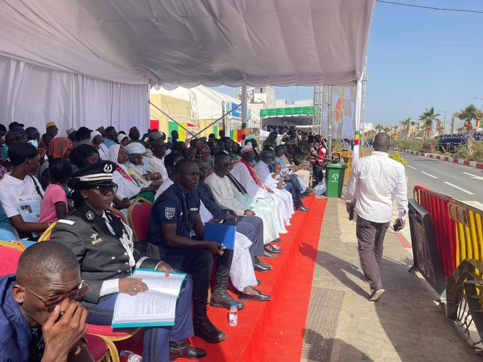 Défilé du 4 avril à Guédiawaye : arrivée du gouverneur, démarrage imminent Défilé du 4 avril à Guédiawaye : arrivée du gouverneur, démarrage imminent