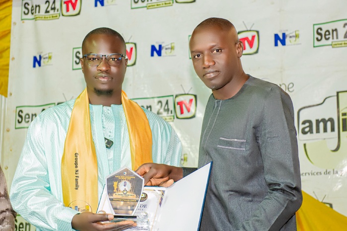 Thiès: Cheikh Tidiane Dieng parraine le Gala des Légendes du Sport et s'adjuge le titre de Meilleur Jeune Entrepreneur de Thiès. Thiès: Cheikh Tidiane Dieng parraine le Gala des Légendes du Sport et s'adjuge le titre de Meilleur Jeune Entrepreneur de Thiès.