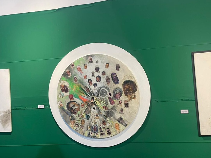 Culture / Exposition « Le Nœud de la cohésion » : un hommage vibrant à Moussa Diop Sambalaye Culture / Exposition « Le Nœud de la cohésion » : un hommage vibrant à Moussa Diop Sambalaye