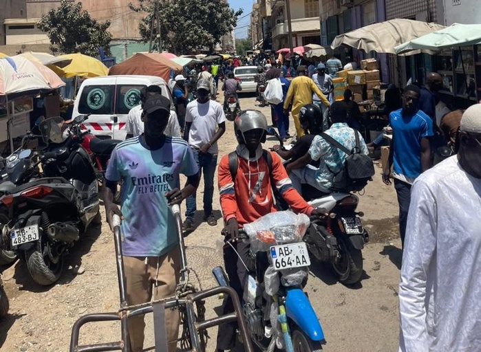 Marché malien à Dakar : tristesse et silence chez les commerçants face à la situation "préoccupante" au Mali Marché malien à Dakar : tristesse et silence chez les commerçants face à la situation "préoccupante" au Mali