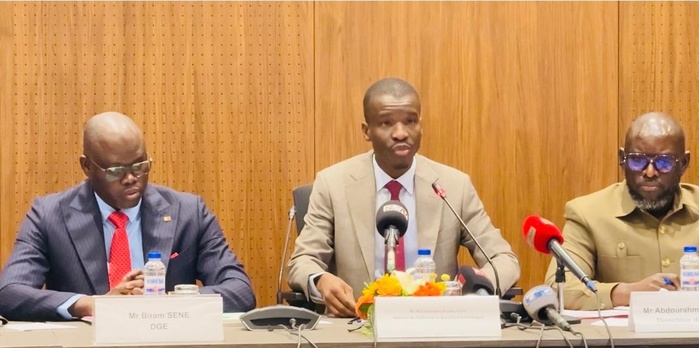 Bamba Cissé appelle l’opposition à transcender les divergences : « L’abstention est source de problèmes. Venez débattre, venez critiquer, venez proposer... » Bamba Cissé appelle l’opposition à transcender les divergences : « L’abstention est source de problèmes. Venez débattre, venez critiquer, venez proposer... »